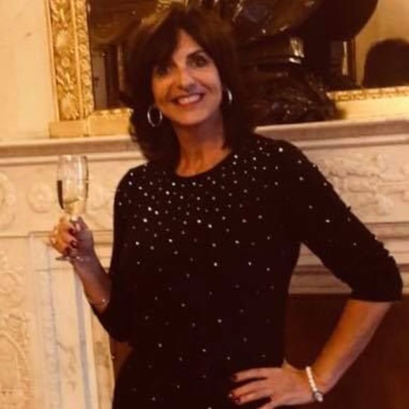 Meet your Posher, Karyn - Picture 1 of 1